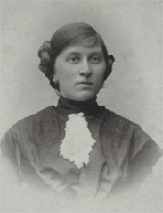 pict207.jpg [148x193]